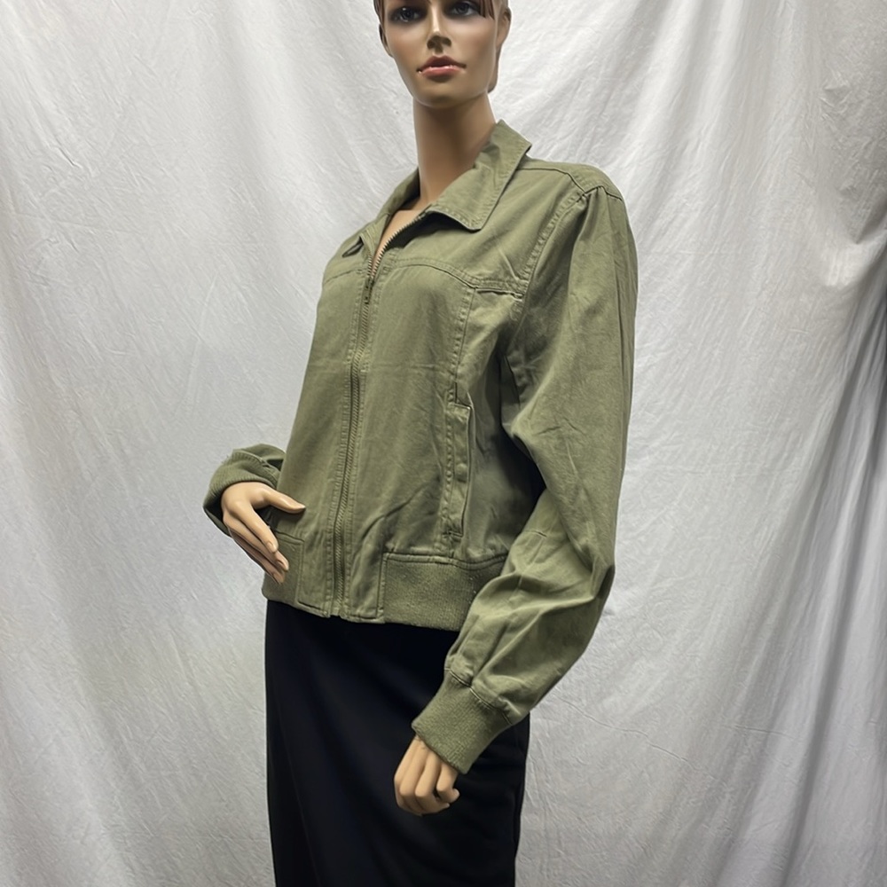 Reserve Fairfax Women's Army Green Full Zipper Cropped Jacket NWT - Picture 9 of 10